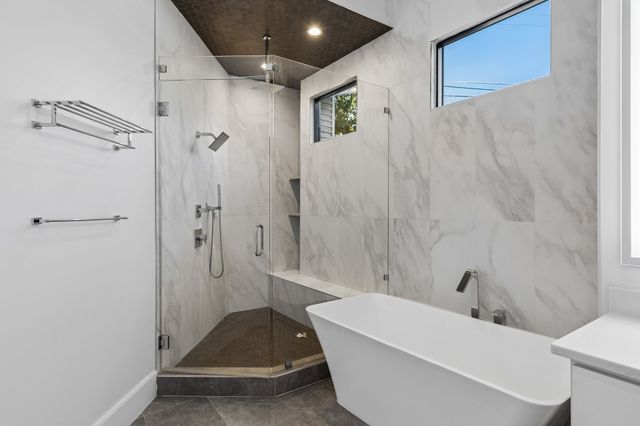 8546 Glencrest Lane, Dallas, TX 75209