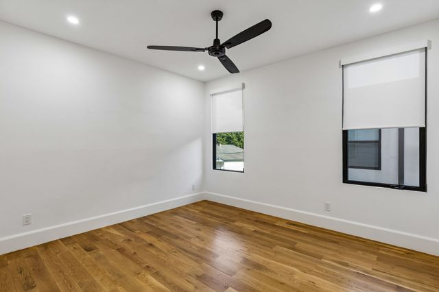 8546 Glencrest Lane, Dallas, TX 75209