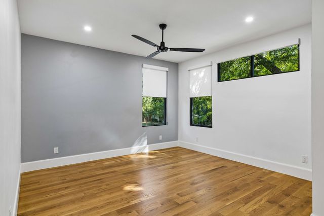 8546 Glencrest Lane, Dallas, TX 75209