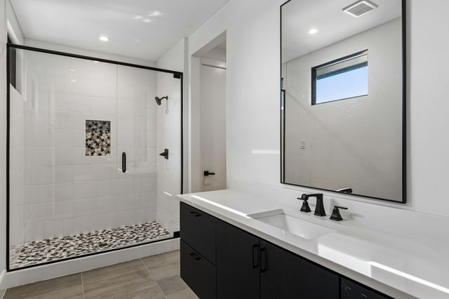 8546 Glencrest Lane, Dallas, TX 75209