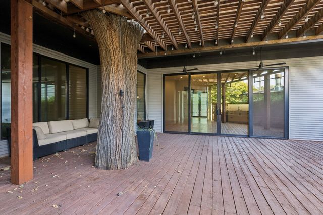 8546 Glencrest Lane, Dallas, TX 75209