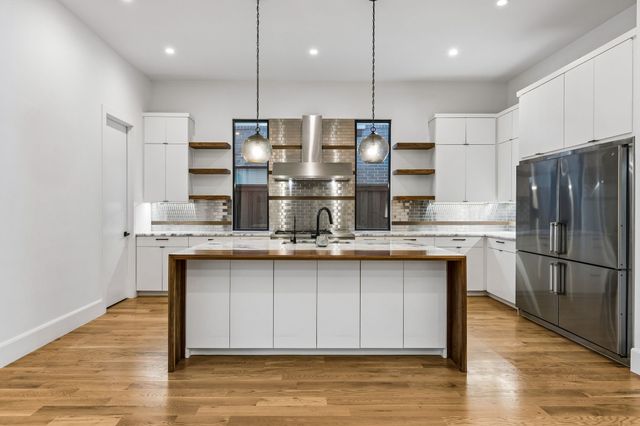 8546 Glencrest Lane, Dallas, TX 75209
