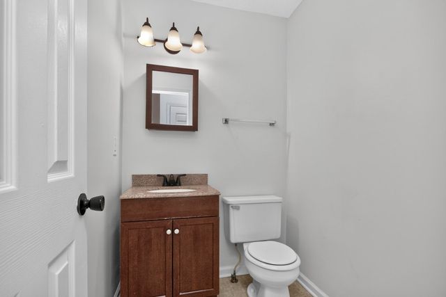 101 Iris Ct, Clarksville, TN 37042