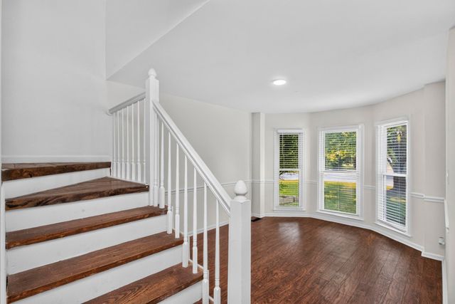 101 Iris Ct, Clarksville, TN 37042