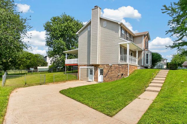 101 Iris Ct, Clarksville, TN 37042