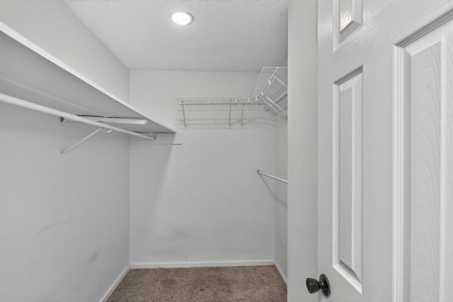 101 Iris Ct, Clarksville, TN 37042