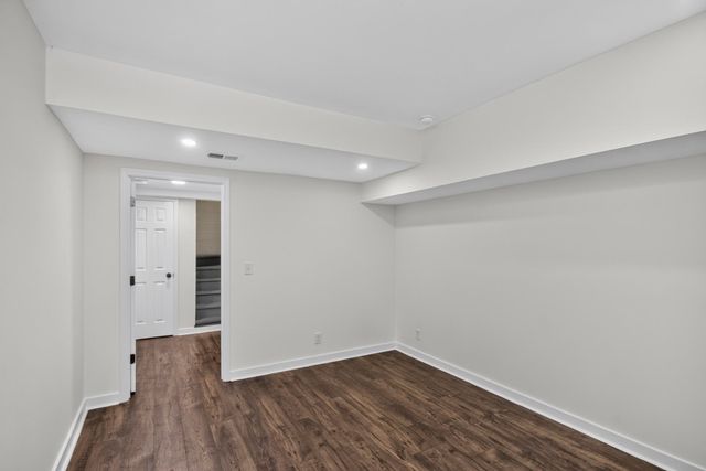 101 Iris Ct, Clarksville, TN 37042