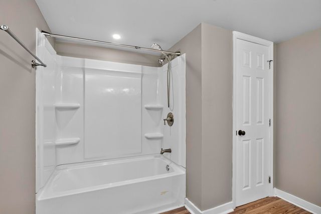 101 Iris Ct, Clarksville, TN 37042