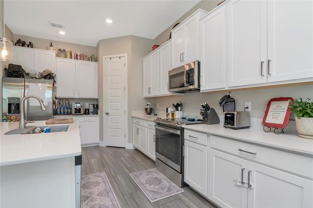 7713 S SHAMROCK ROAD, Tampa, FL 33616