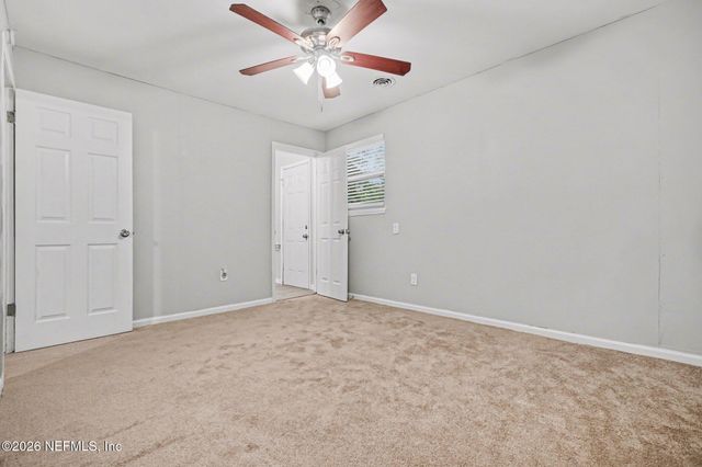 6889 TOM THUMB Drive, Jacksonville, FL 32210