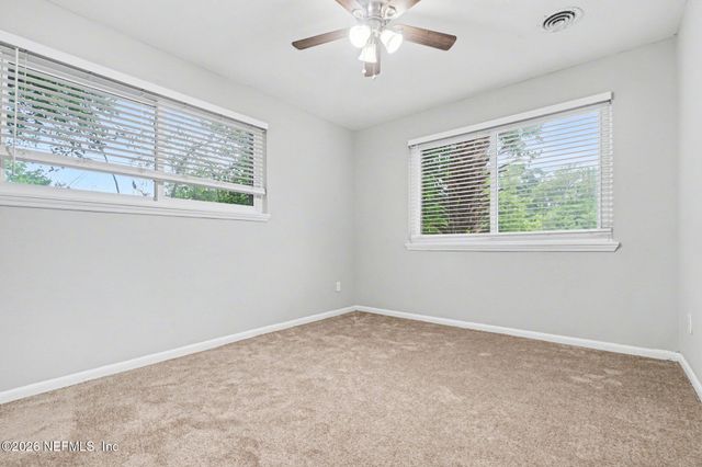 6889 TOM THUMB Drive, Jacksonville, FL 32210