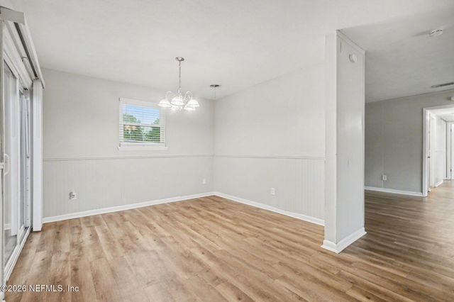 6889 TOM THUMB Drive, Jacksonville, FL 32210