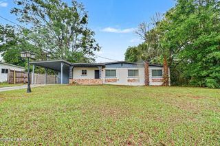 6889 TOM THUMB Drive, Jacksonville, FL 32210