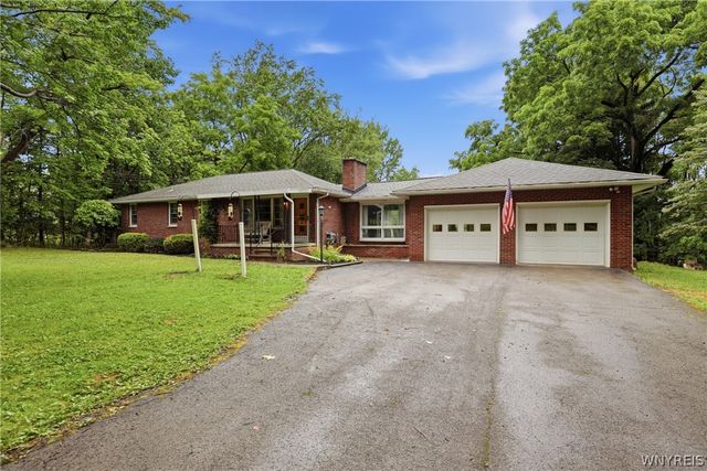 62 Ellis Drive, Aurora, NY 14170