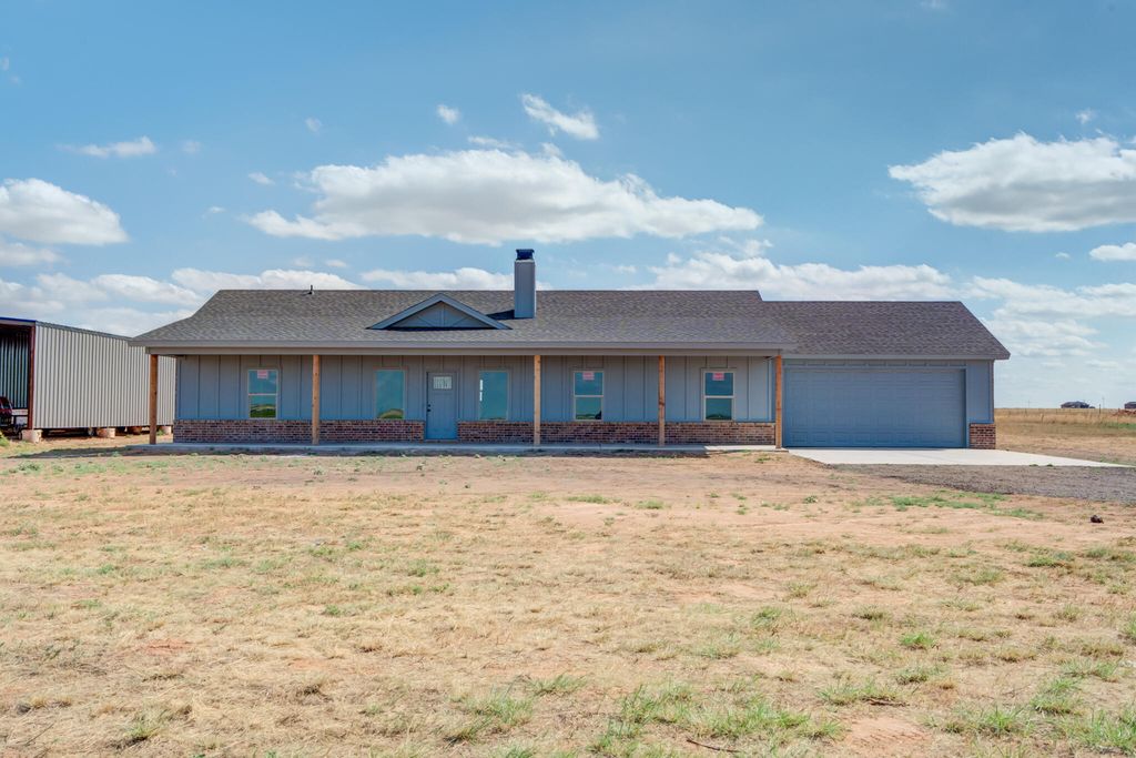 10901 County Rd 6000, Shallowater, TX 79363