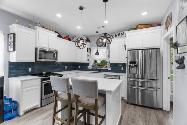 430 E Monterey Street, Denison, TX 75021