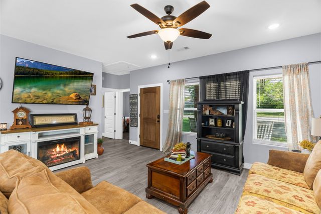 430 E Monterey Street, Denison, TX 75021