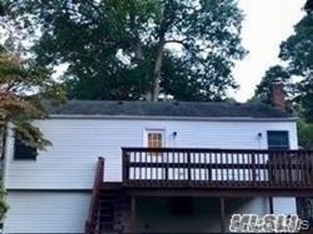 13A Homeland Drive, Huntington, NY 11743