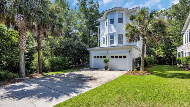 53 Harbourreef Dr., Pawleys Island, SC 29585