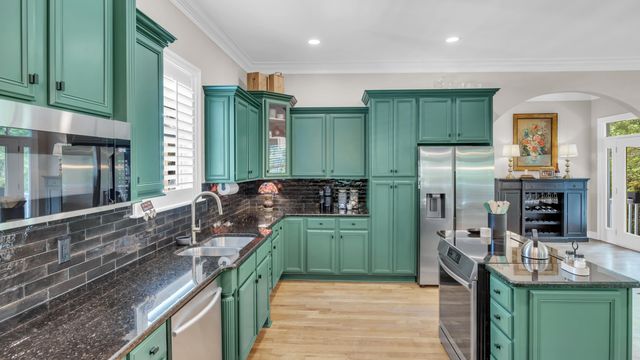 53 Harbourreef Dr., Pawleys Island, SC 29585