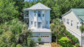 53 Harbourreef Dr., Pawleys Island, SC 29585