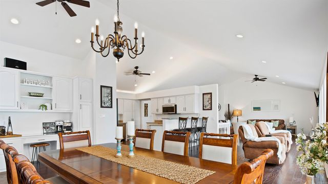 1 Hartura Point, Hot Springs Village, AR 71909