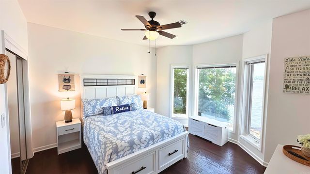 1 Hartura Point, Hot Springs Village, AR 71909