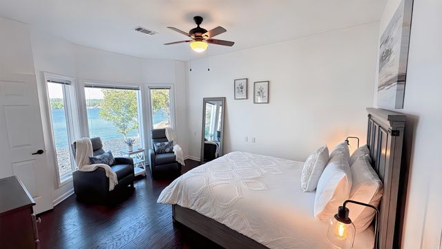 1 Hartura Point, Hot Springs Village, AR 71909