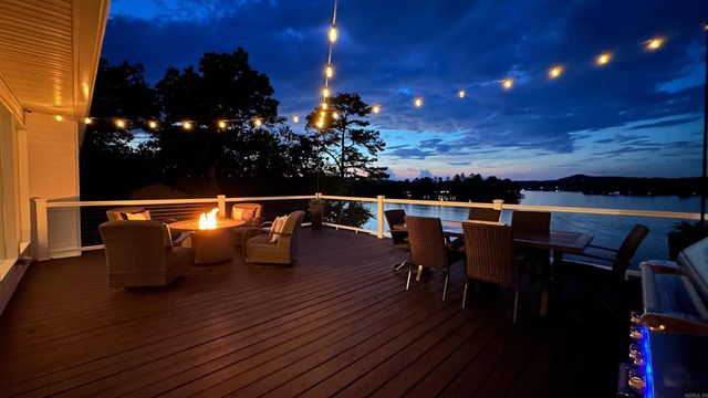 1 Hartura Point, Hot Springs Village, AR 71909