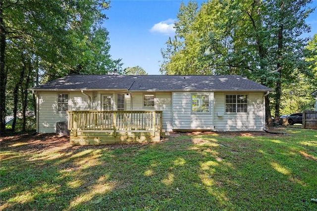 115 Lakeview Drive, Stockbridge, GA 30281