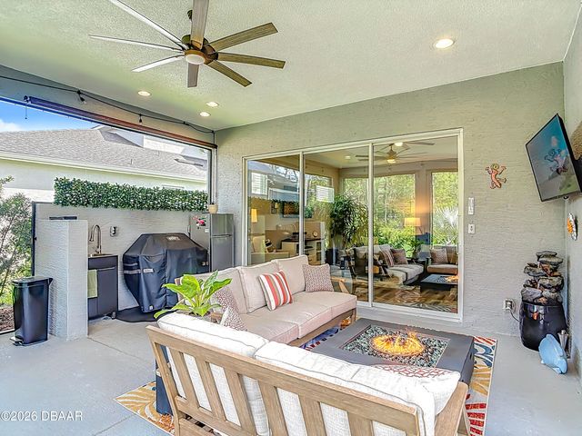 6260 W Fallsgrove Lane, Port Orange, FL 32128