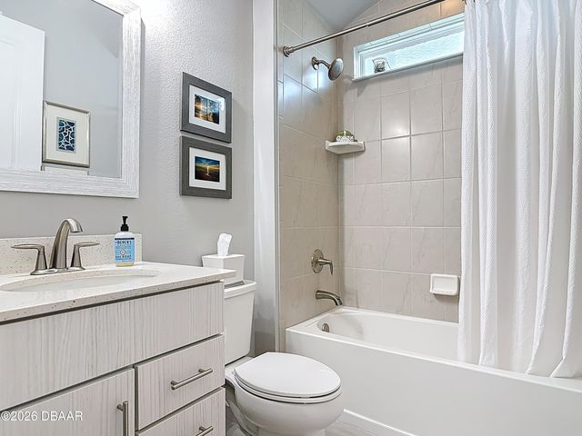 6260 W Fallsgrove Lane, Port Orange, FL 32128