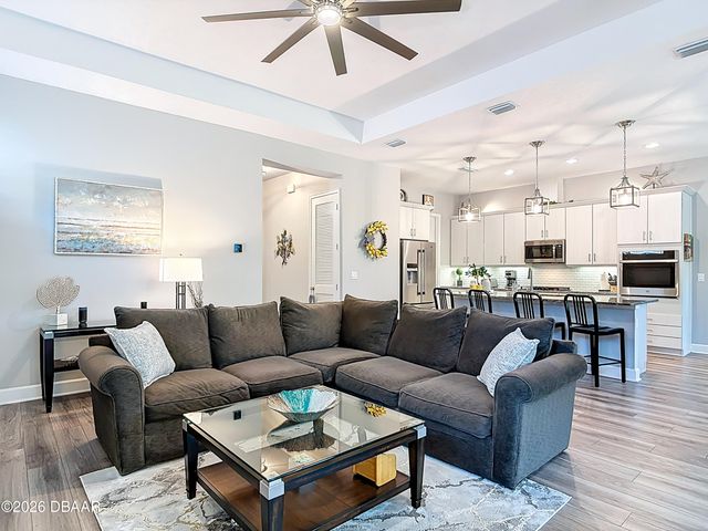 6260 W Fallsgrove Lane, Port Orange, FL 32128