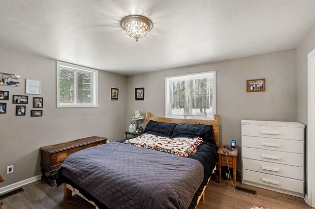 37 W Raymond Road, Lakewood Club Vllg, MI 49457