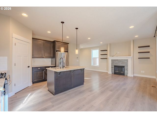 1145 S QUAIL RUN Pl, Ridgefield, WA 98642