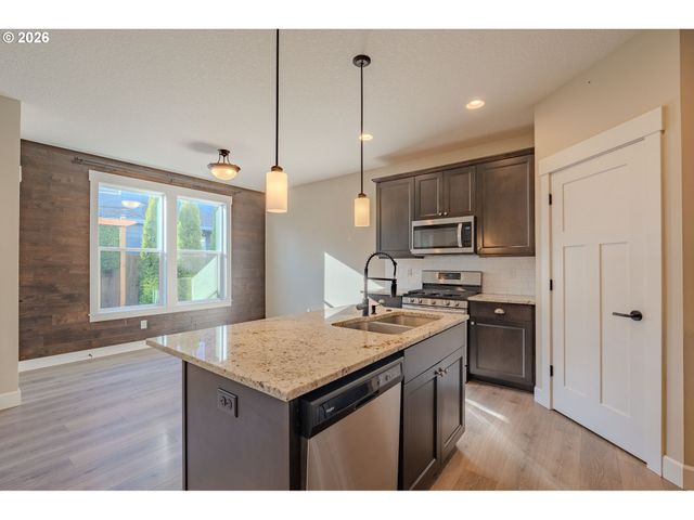 1145 S QUAIL RUN Pl, Ridgefield, WA 98642