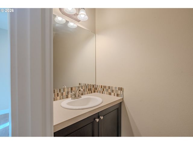 1145 S QUAIL RUN Pl, Ridgefield, WA 98642