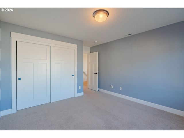1145 S QUAIL RUN Pl, Ridgefield, WA 98642