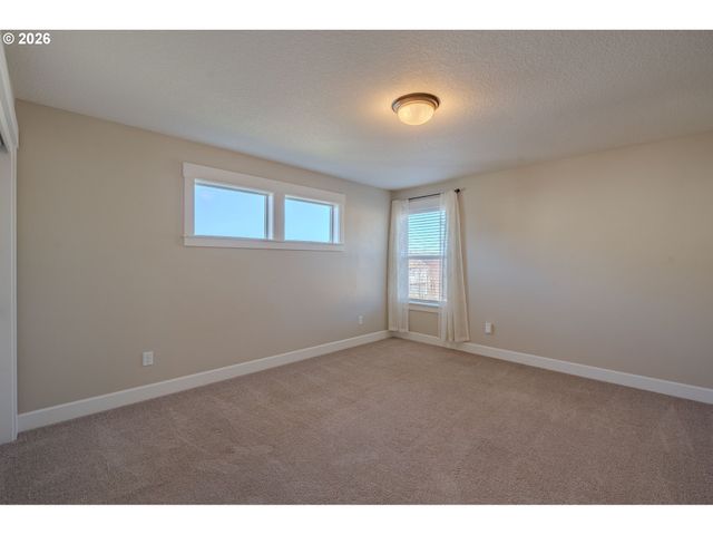 1145 S QUAIL RUN Pl, Ridgefield, WA 98642