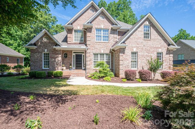 4017 Foxes Trail, Cramerton, NC 28032