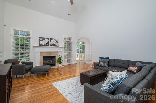 4017 Foxes Trail, Cramerton, NC 28032
