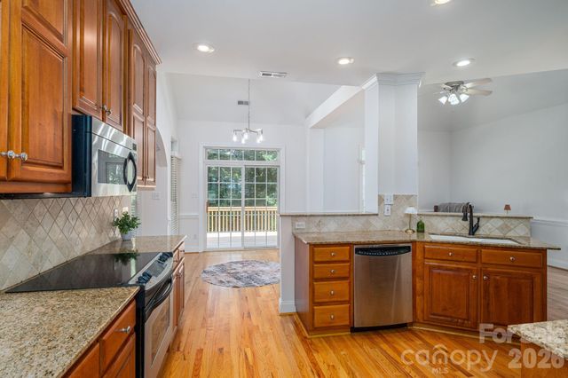 4017 Foxes Trail, Cramerton, NC 28032