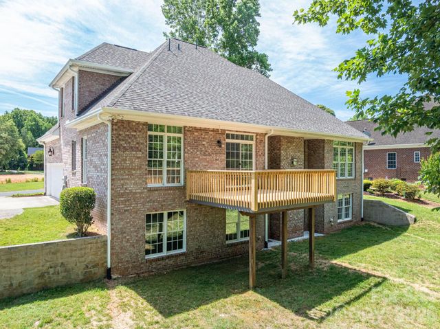 4017 Foxes Trail, Cramerton, NC 28032