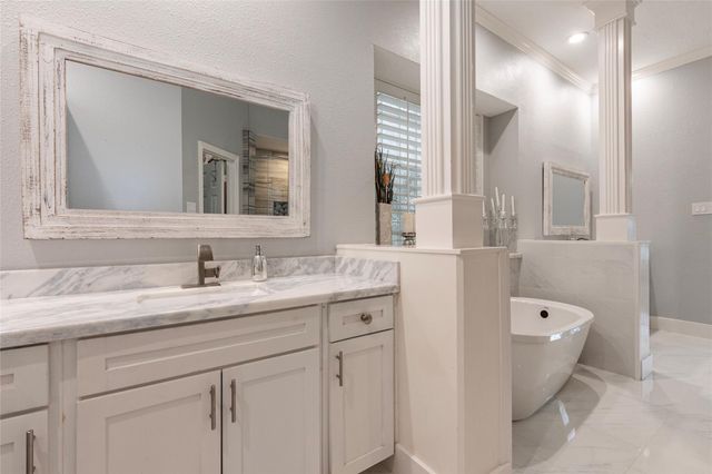 2534 De Four Trace, Seabrook, TX 77586