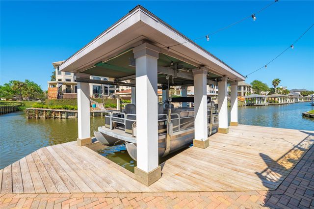 2534 De Four Trace, Seabrook, TX 77586