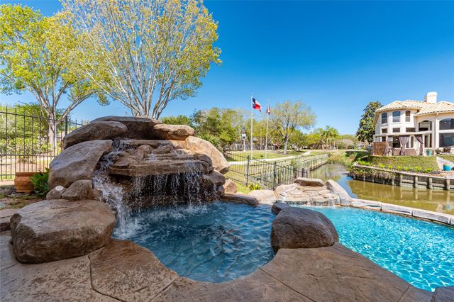 2534 De Four Trace, Seabrook, TX 77586