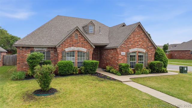 3335 S 204th East Avenue, Broken Arrow, OK 74014