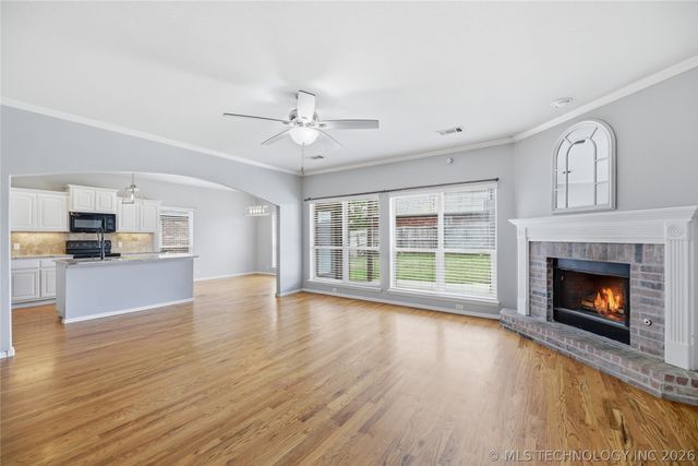 3335 S 204th East Avenue, Broken Arrow, OK 74014