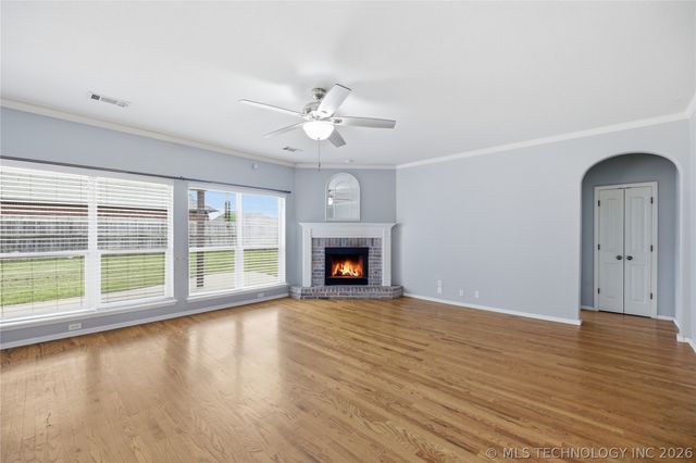 3335 S 204th East Avenue, Broken Arrow, OK 74014