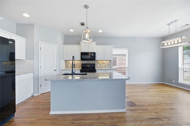 3335 S 204th East Avenue, Broken Arrow, OK 74014